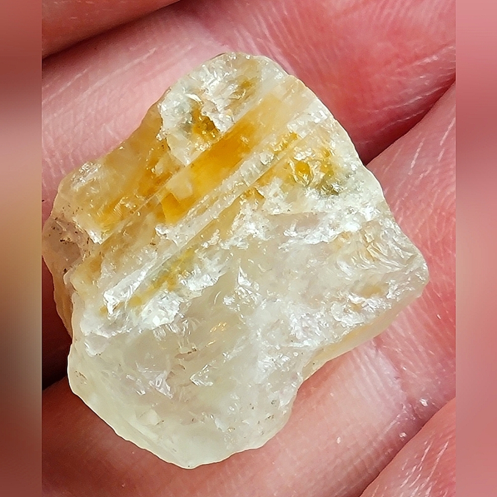 29.65ctw Natural Aquamarine Rough Gemstone / CRYSTAL Beautiful Specimen